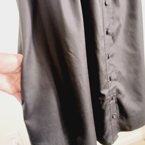 Entro NWT Medium Manhattan Chic Dress, Black W/ Cream Oversized Ruffled Sleeves - Picture 7 of 16